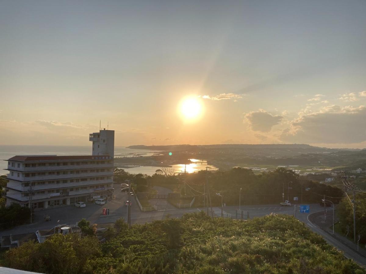 Condominium Hotel Okinawa Yumeto - Vacation Stay 04227V Nanjo Bagian luar foto